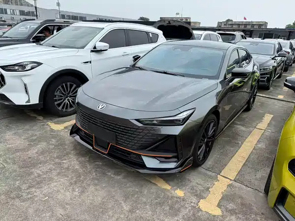 Changan UNI-V 2023