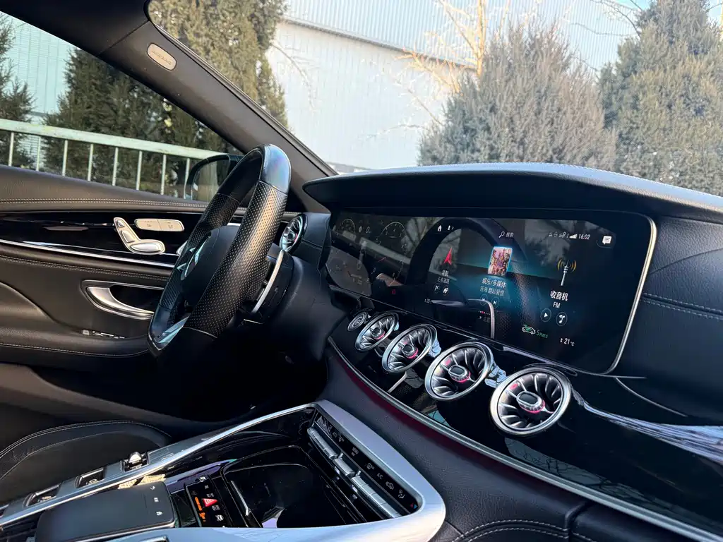 Mercedes-Benz AMG GT 2022 — фото 11