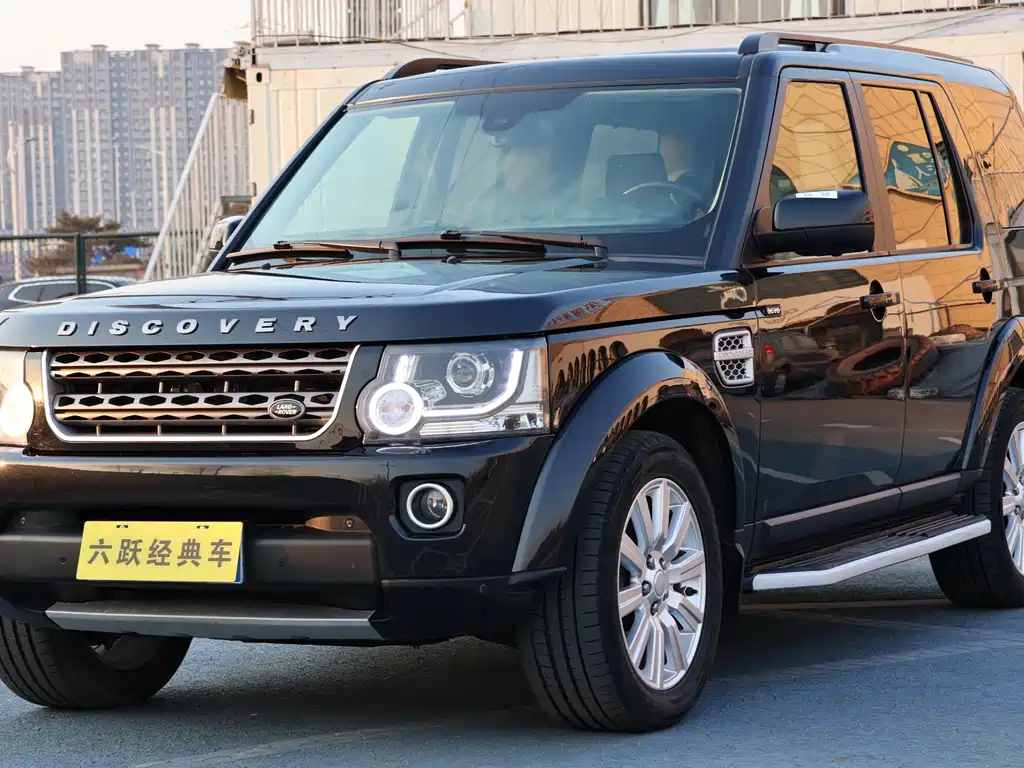 Land Rover Discovery 2012 — фото 1