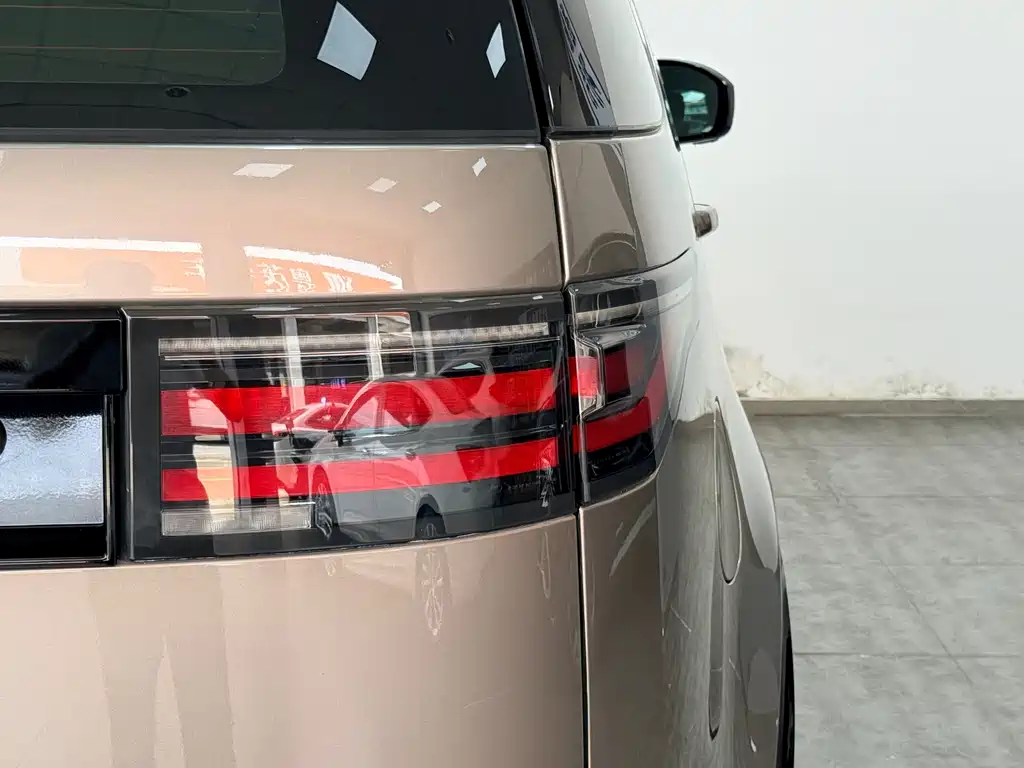 Land Rover Discovery 2021 — фото 20
