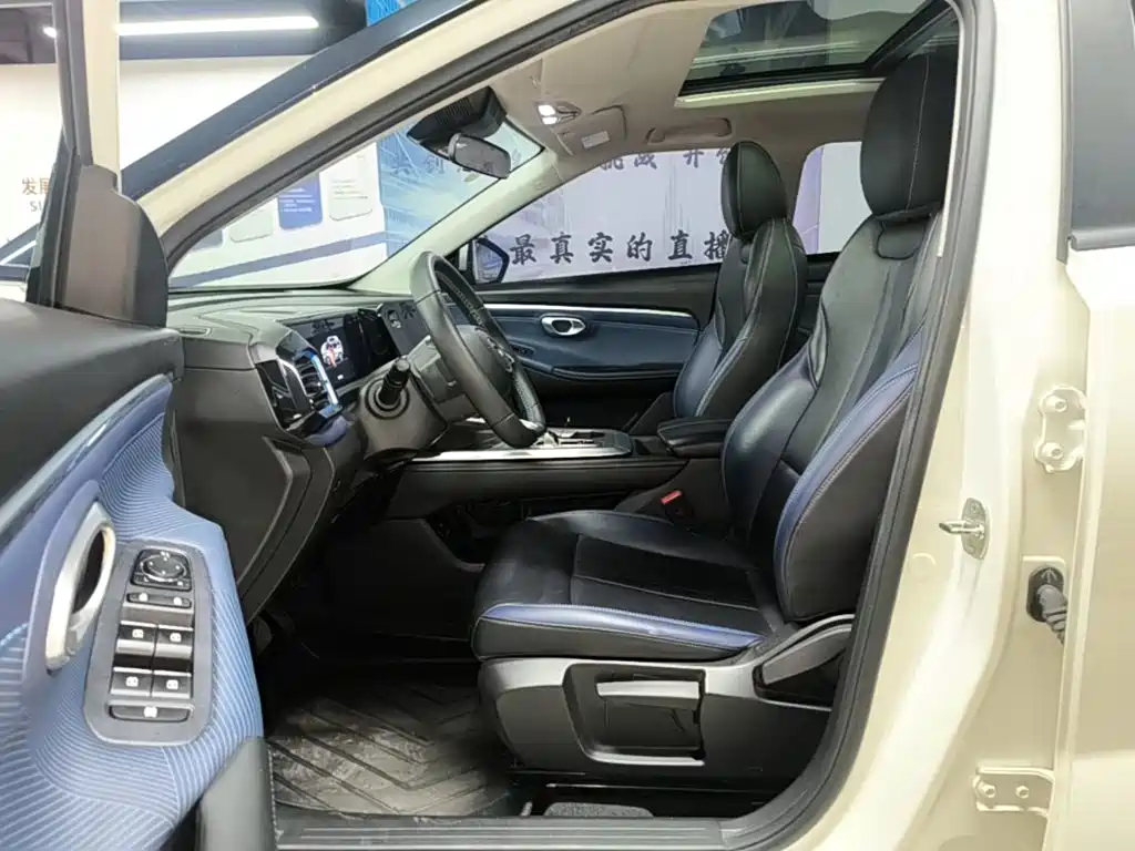 GAC Motor Trumpchi GS3 2023 — фото 16