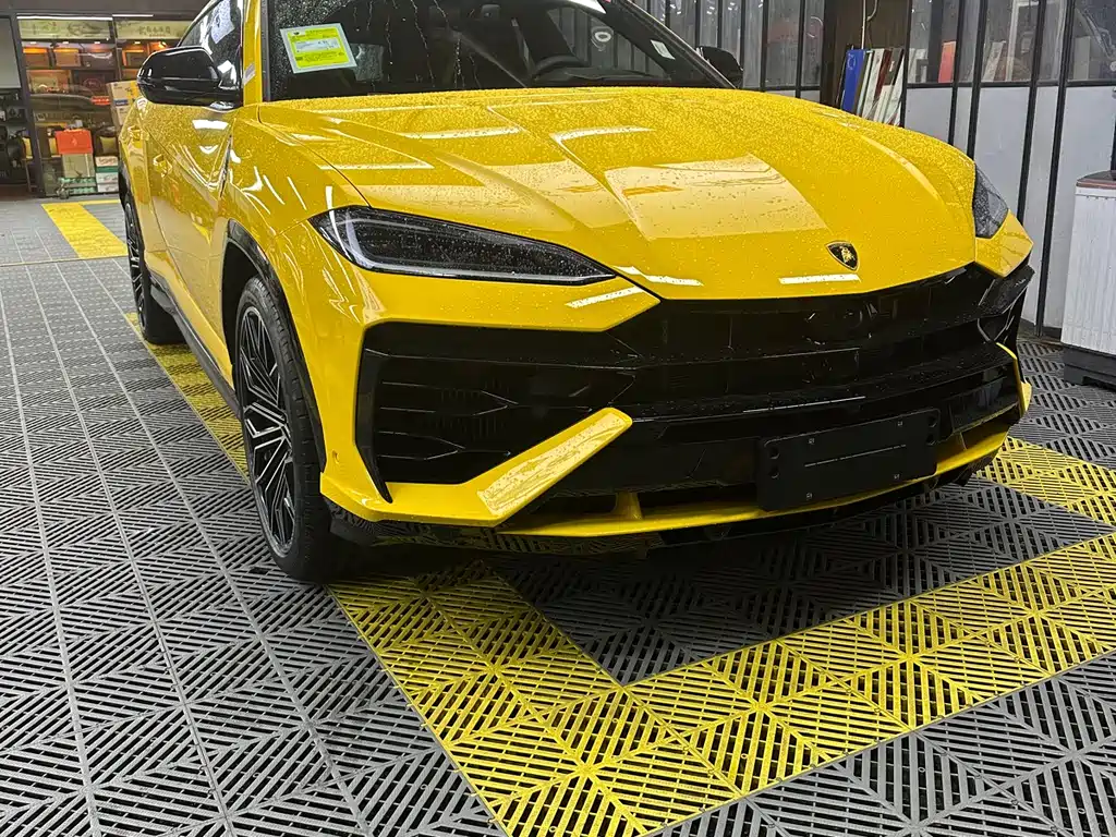 Lamborghini Urus SE — фото 1