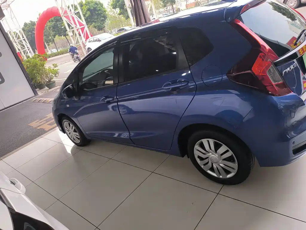 Honda Fit 2018 — фото 21