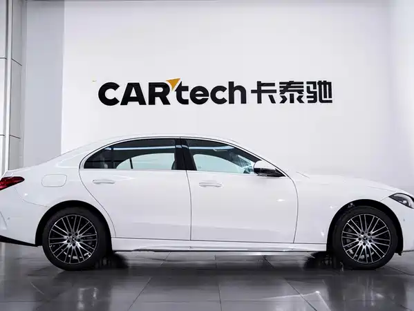 Mercedes-Benz C-Class 2026