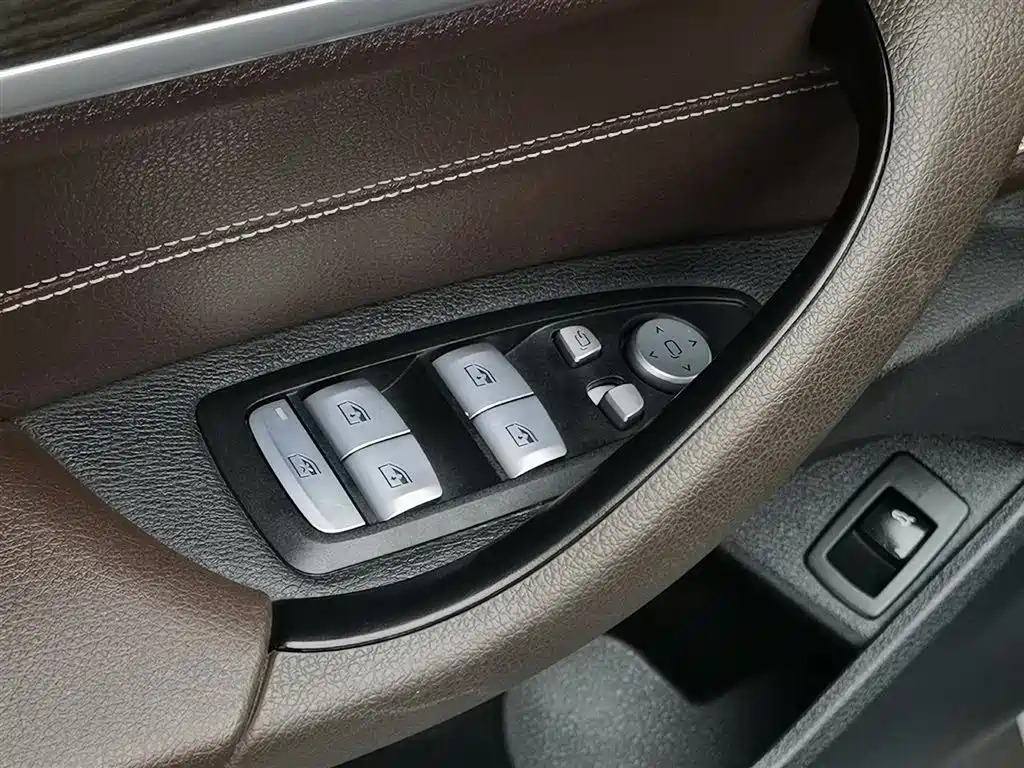 BMW X1 2020 — фото 9