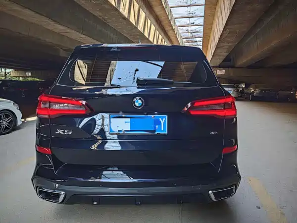 BMW X5 2022