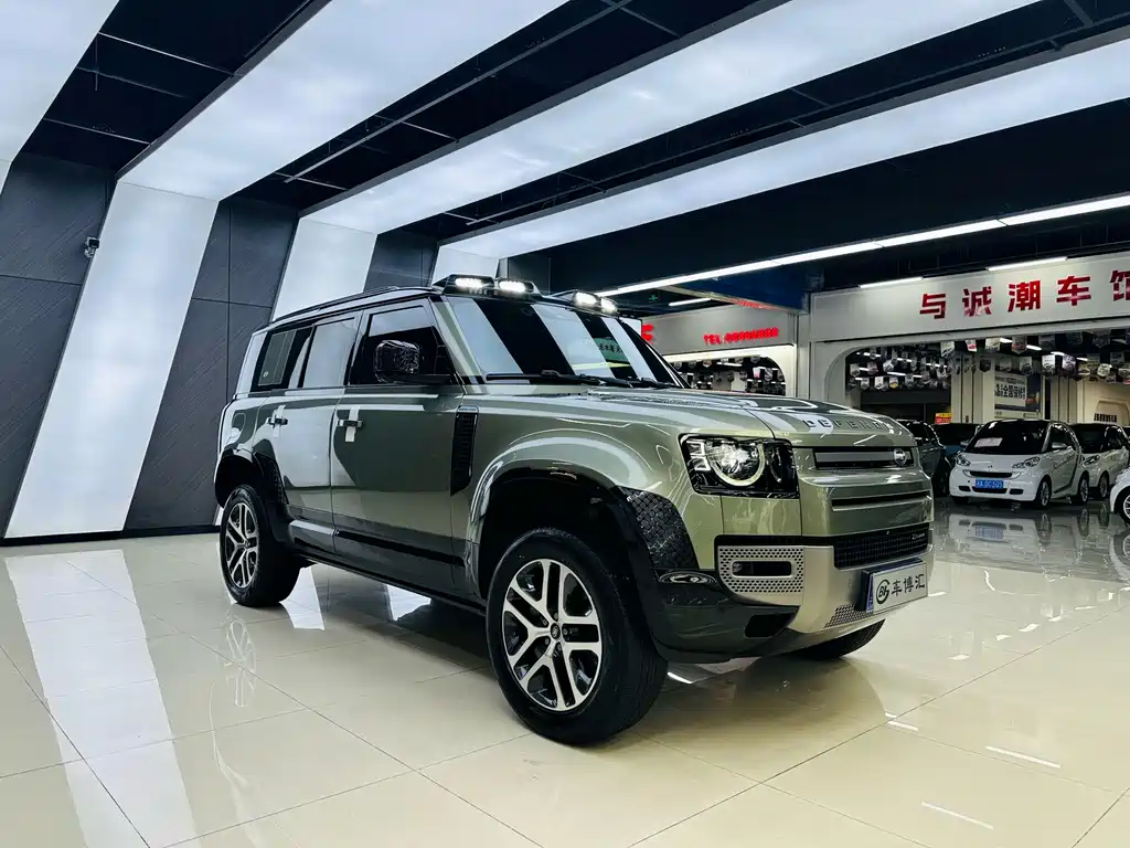 Land Rover Defender 2023 — фото 3