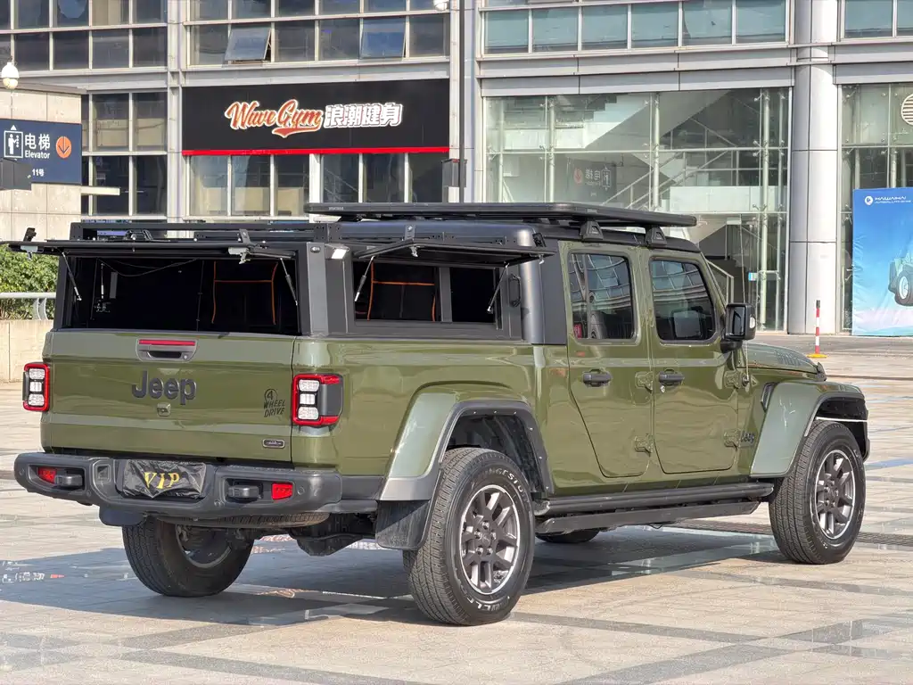 Jeep Gladiator 2023 — фото 18