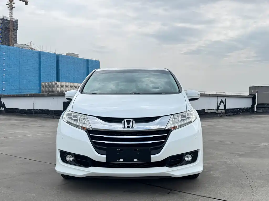 Honda Odyssey 2018 — фото 2