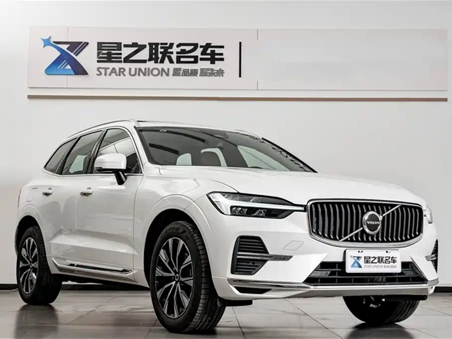 Volvo XC60 2025 — фото 5
