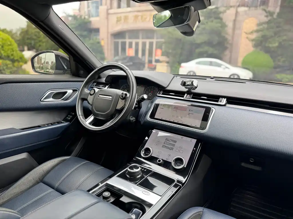Land Rover Velar 2020 — фото 7