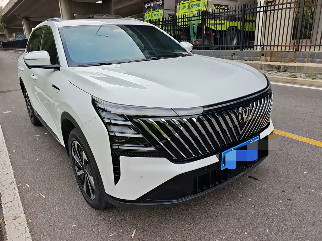 Changan CS75PLUS 2026 — фото 3