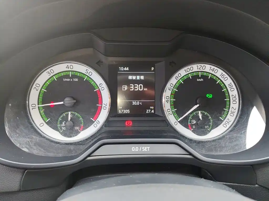Skoda Octavia 2018 — фото 12