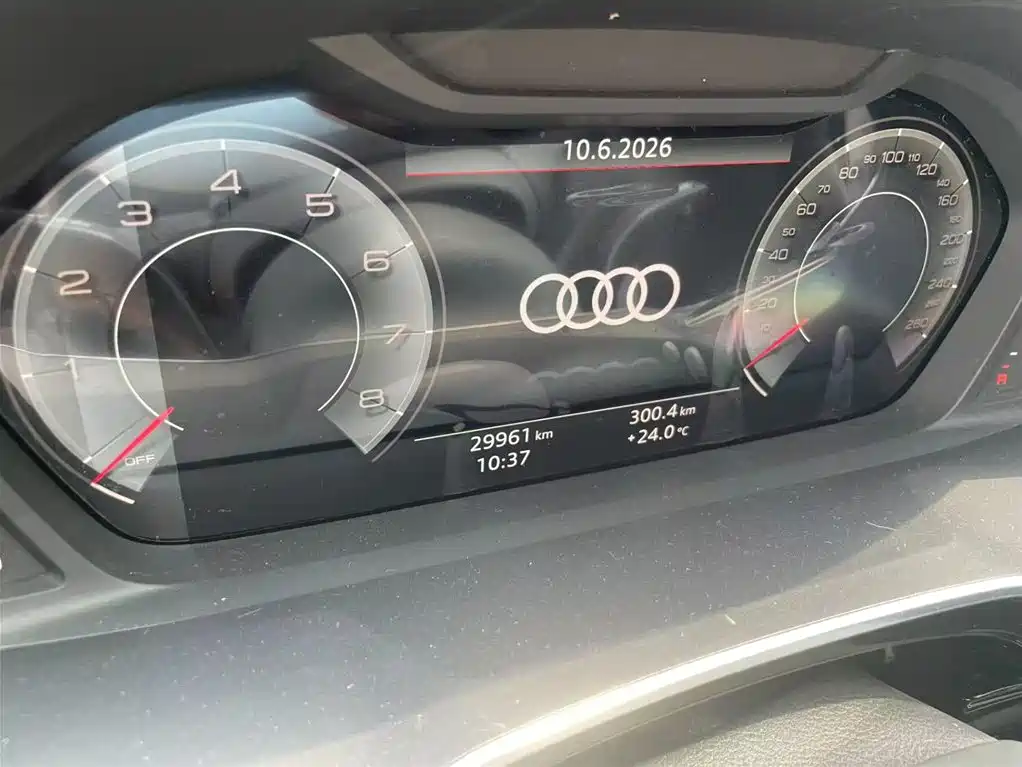 Audi Q3 2023 — фото 4