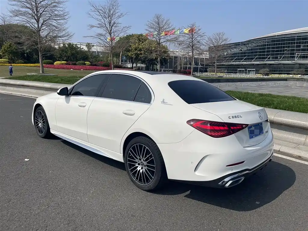 Mercedes-Benz C-Class 2022 — фото 2