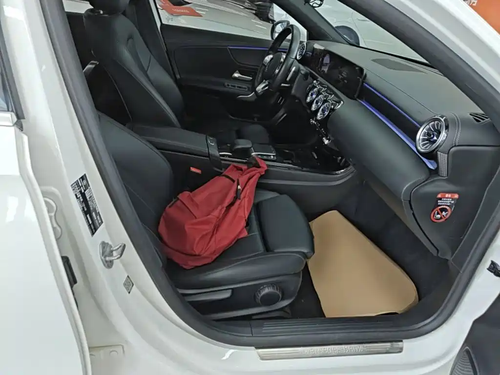 Mercedes-Benz A-Class 2022 — фото 25