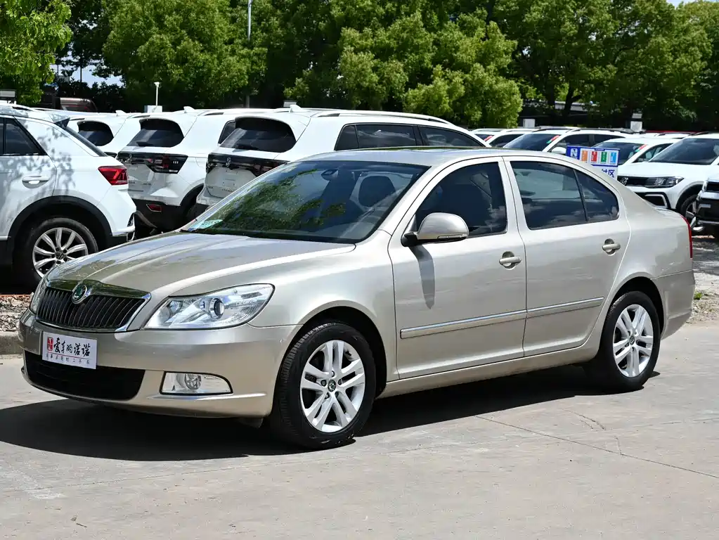 Skoda Octavia 2013 — фото 3