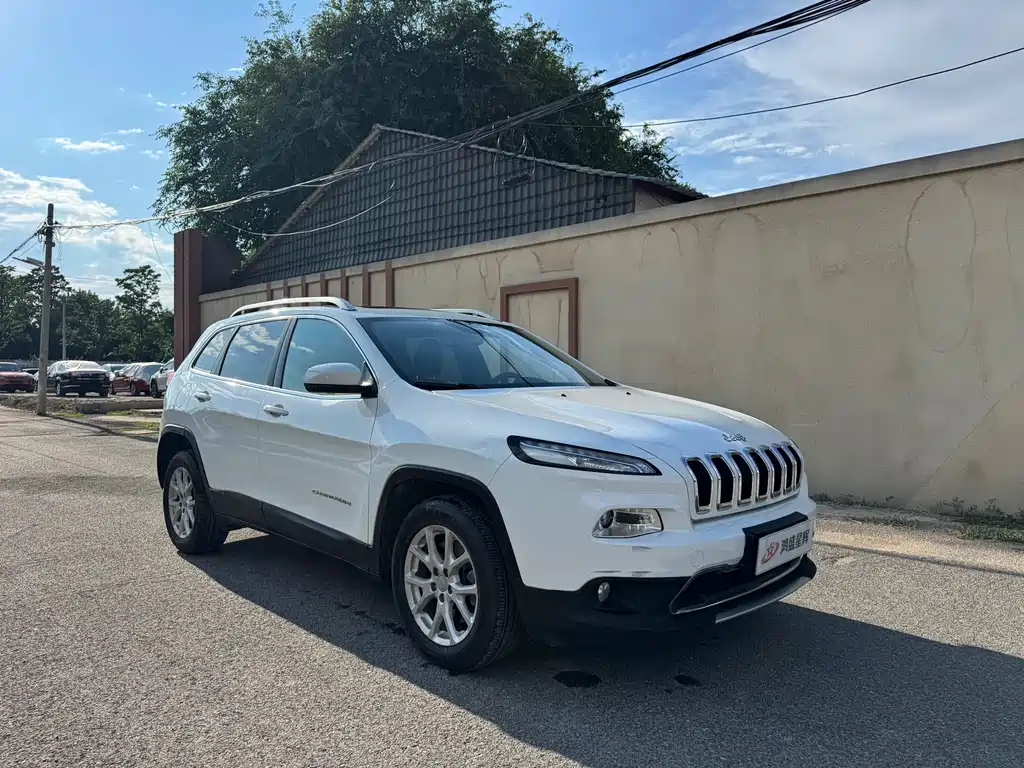 Jeep Cherokee 2018 — фото 3