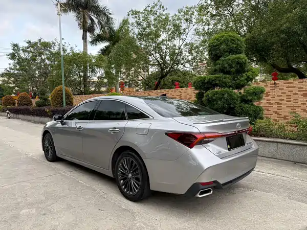 Toyota Avalon 2019