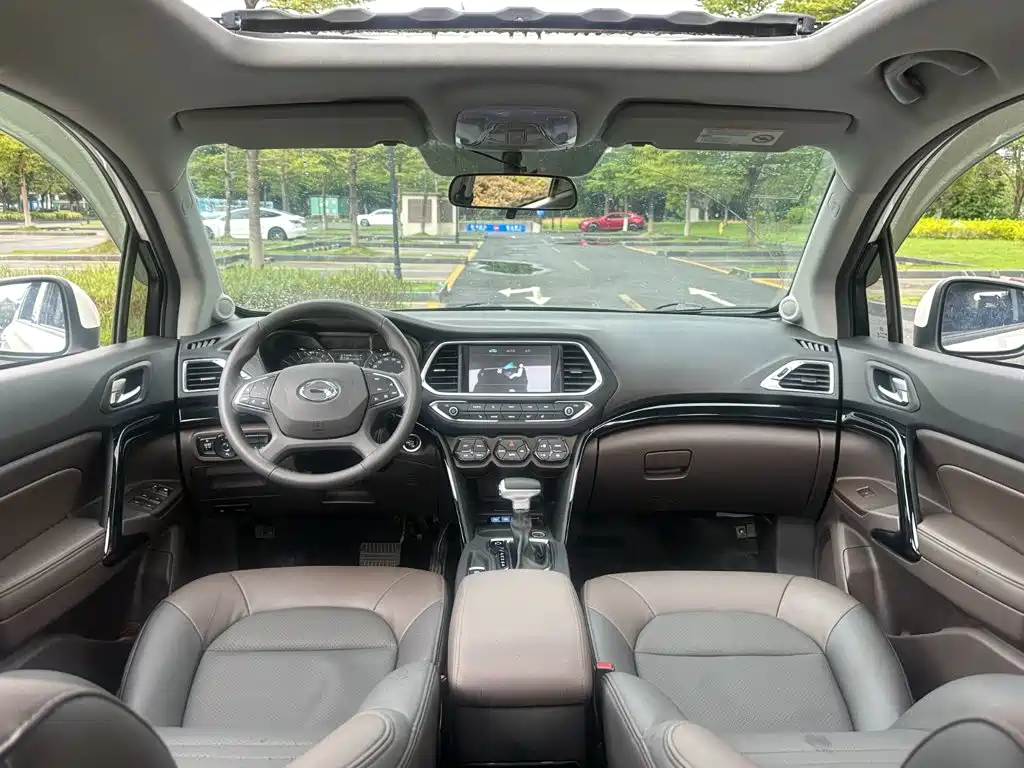 GAC Trumpchi GS4 2017 — фото 9