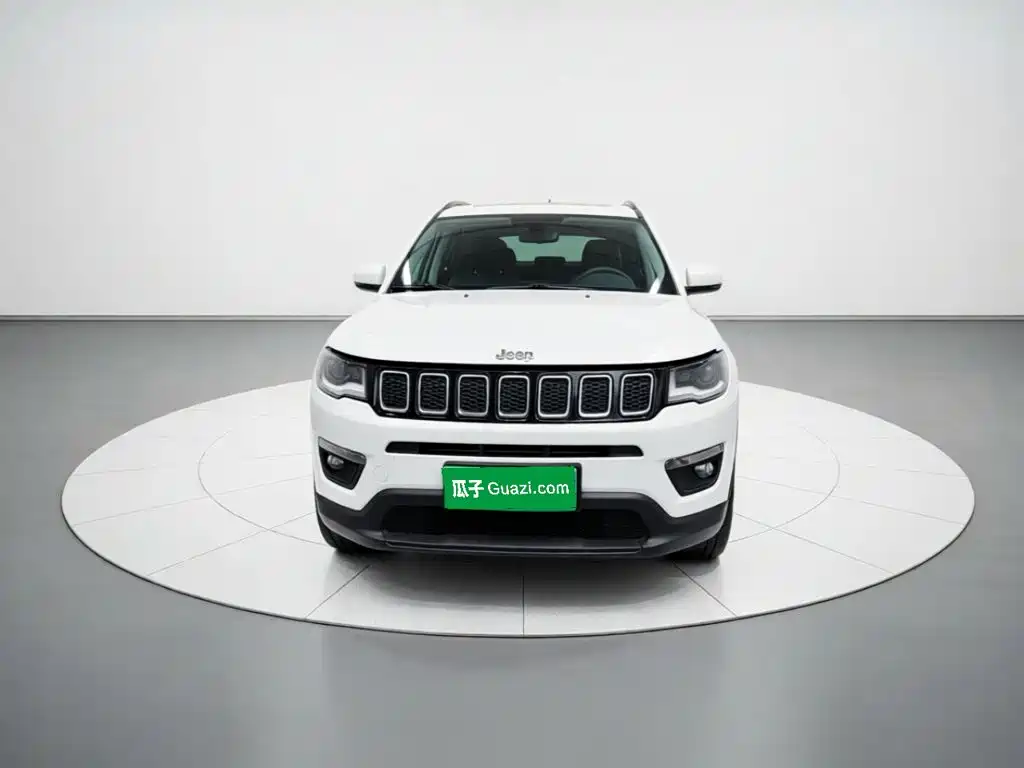 Jeep Compass 2017 — фото 2