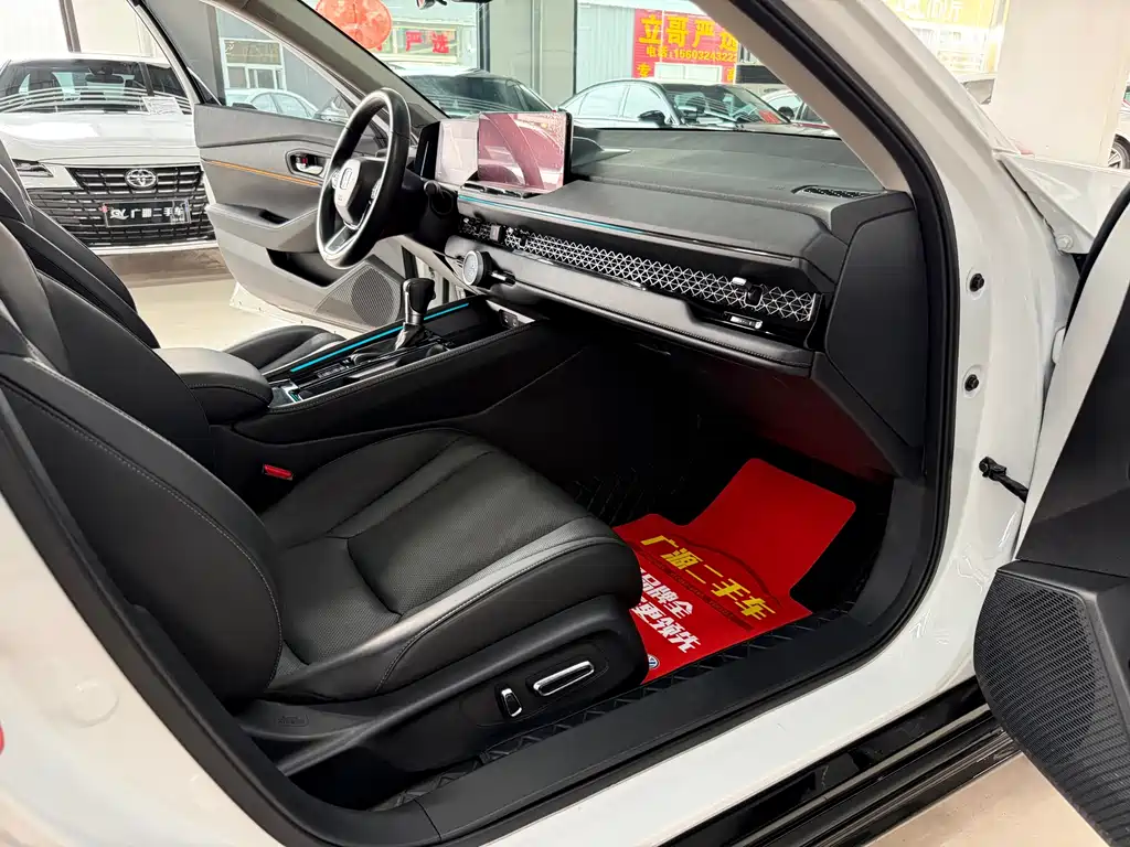 Honda Accord 2023 — фото 9