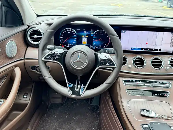 Mercedes-Benz E-Class 2023