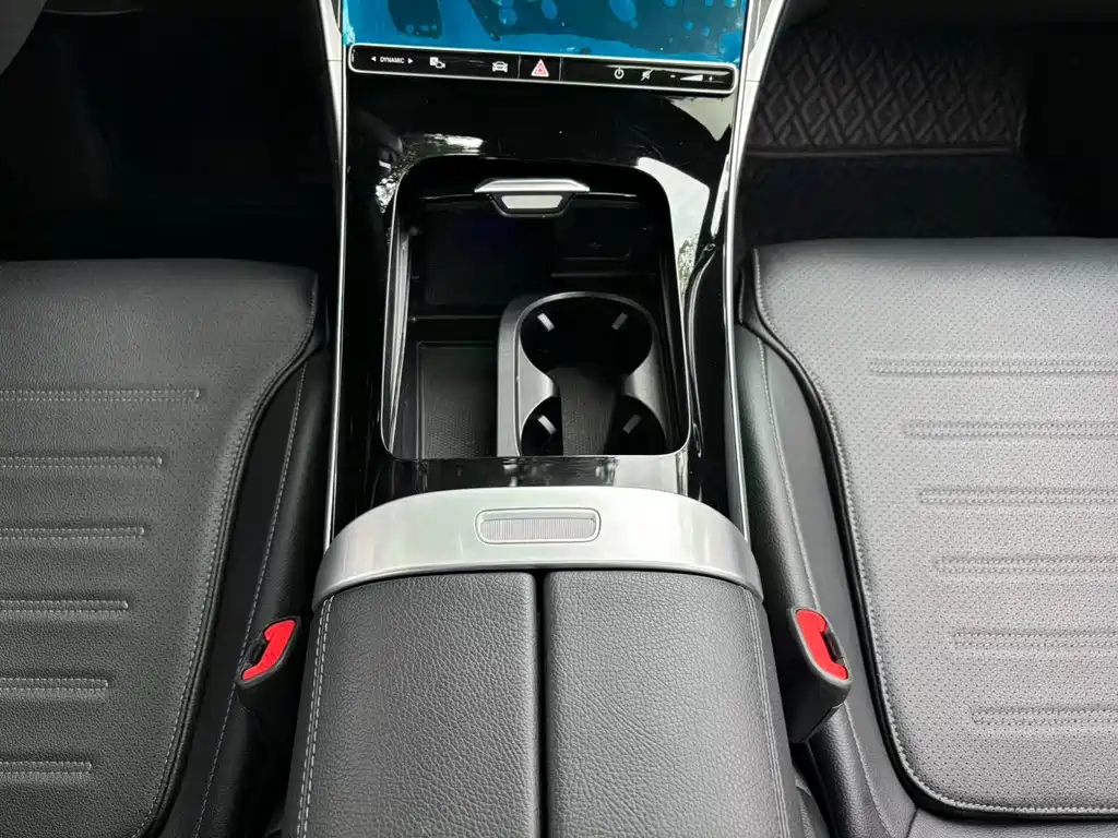 Mercedes-Benz C-Class 2022 — фото 15