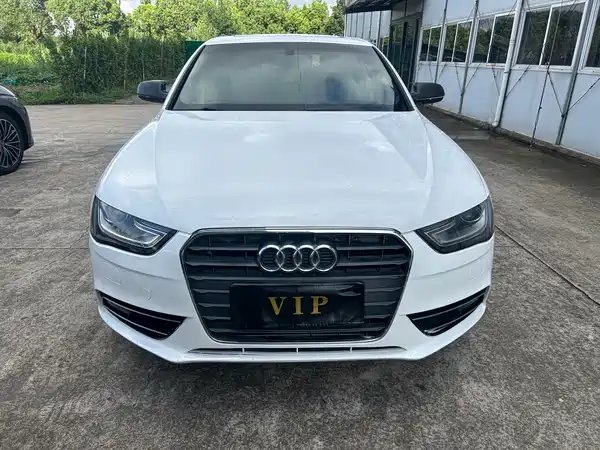 Audi A4L 2014