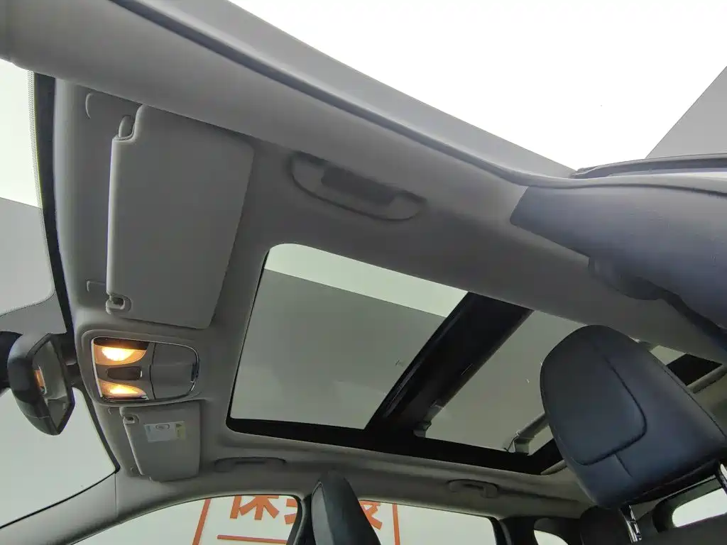 Jeep Cherokee 2021 — фото 14