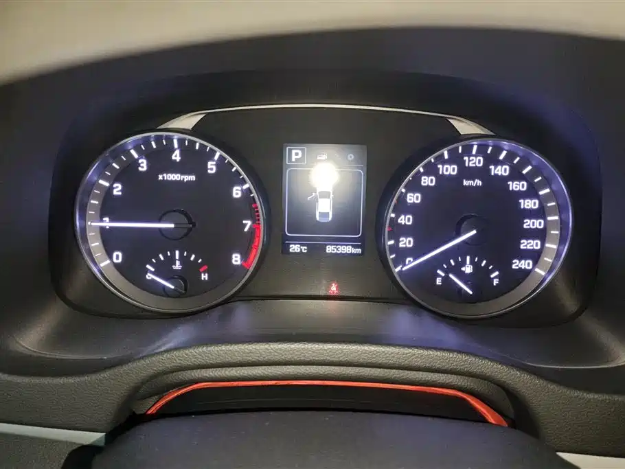 Hyundai Elantra 2019 — фото 14
