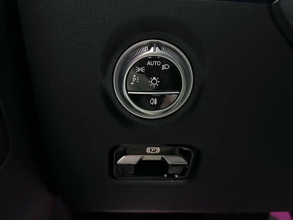 Mercedes-Benz C-Class 2022 — фото 30