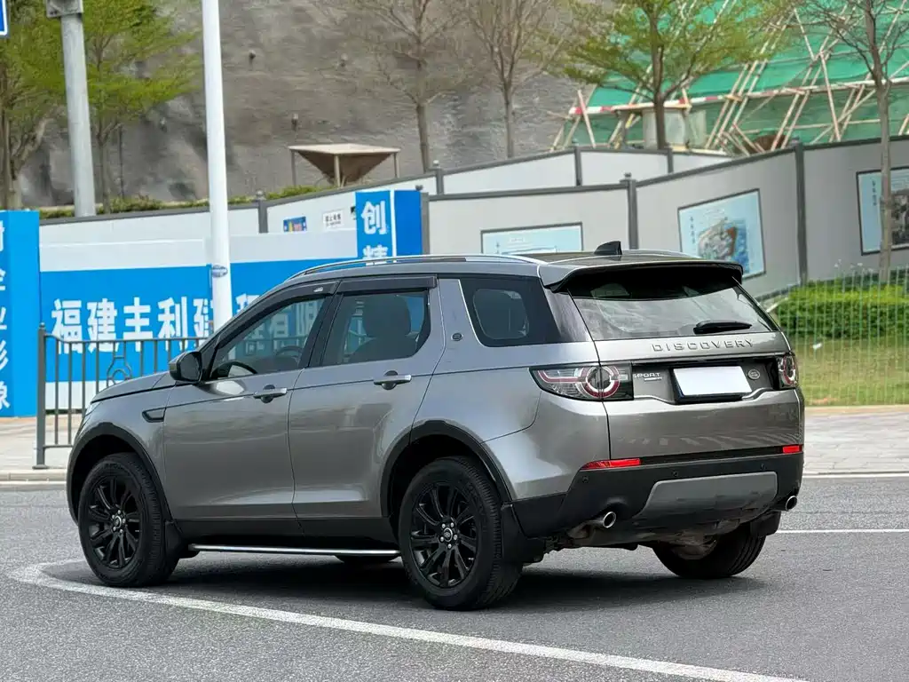 Land Rover Discovery Sport 2017 — фото 4