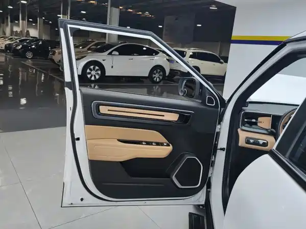 Geely ICON 2022