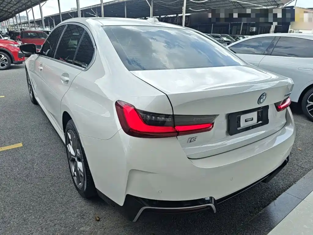 BMW i3 2023