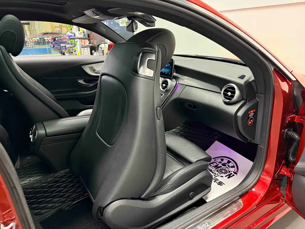 Mercedes-Benz C-Class 2019 — фото 23