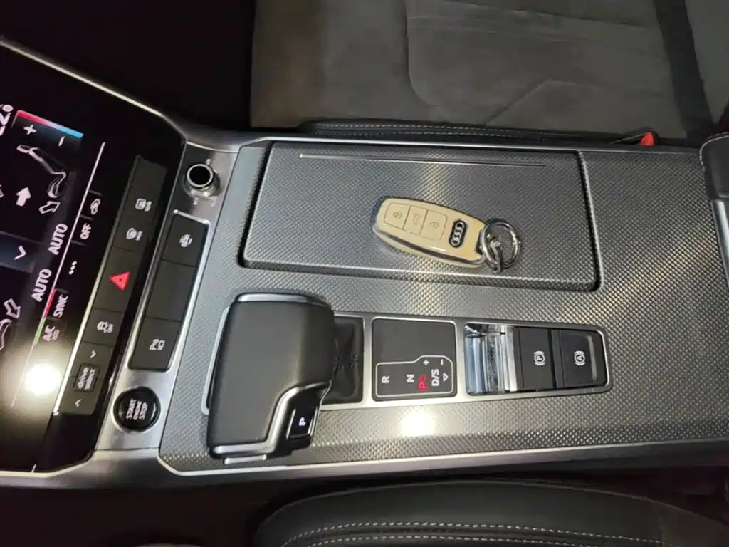 Audi A6L 2021 — фото 14