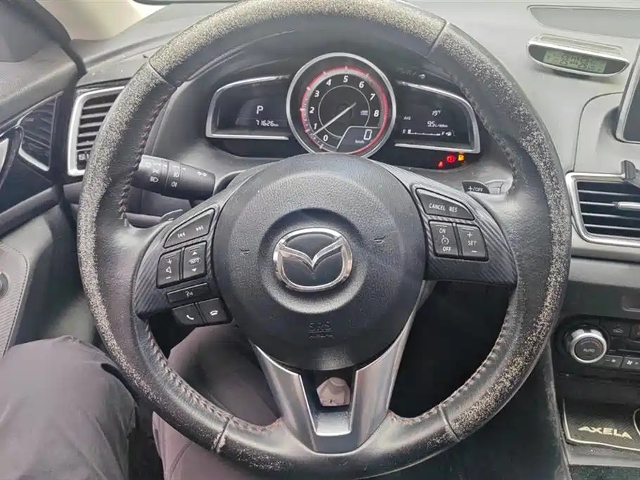 Mazda 3 Axela 2014 — фото 14