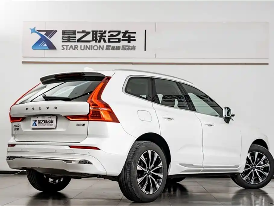 Volvo XC60 2025 — фото 7