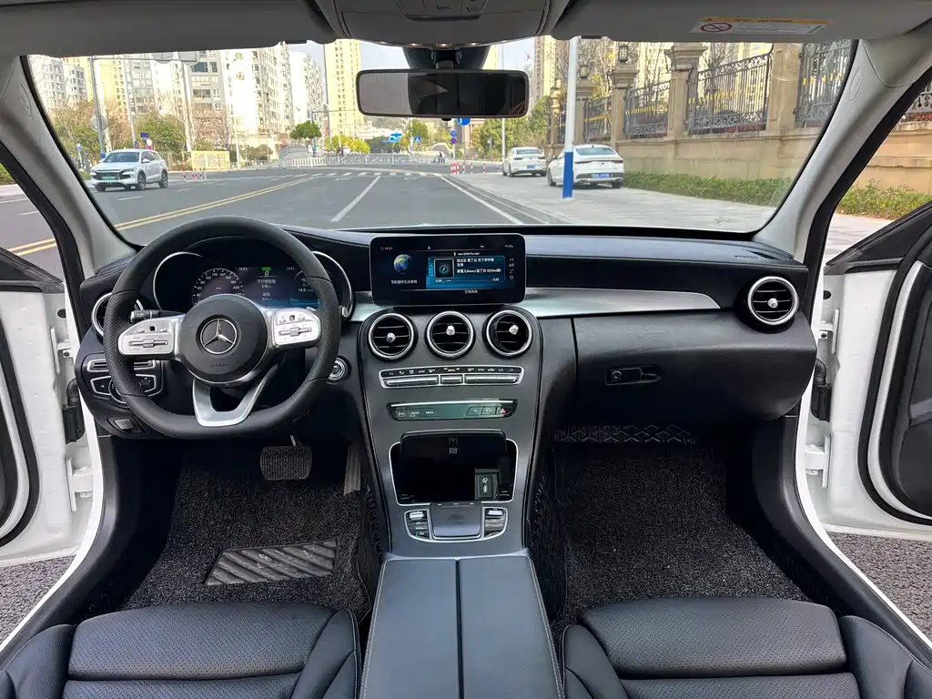 Mercedes-Benz C-Class 2020 — фото 5