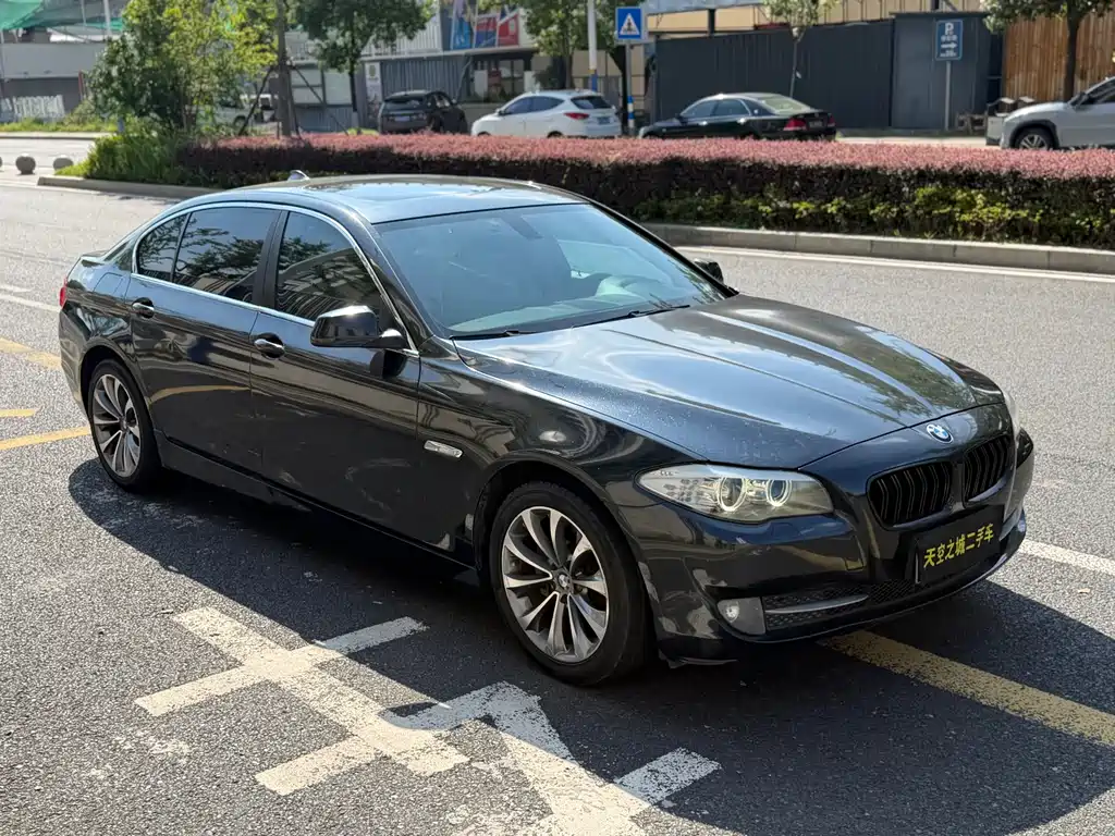 BMW 5 Series 2013 — фото 9