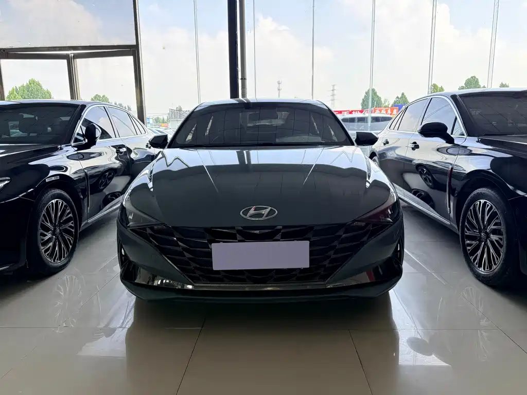 Hyundai Elantra 2021