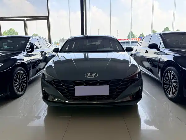 Hyundai Elantra 2021