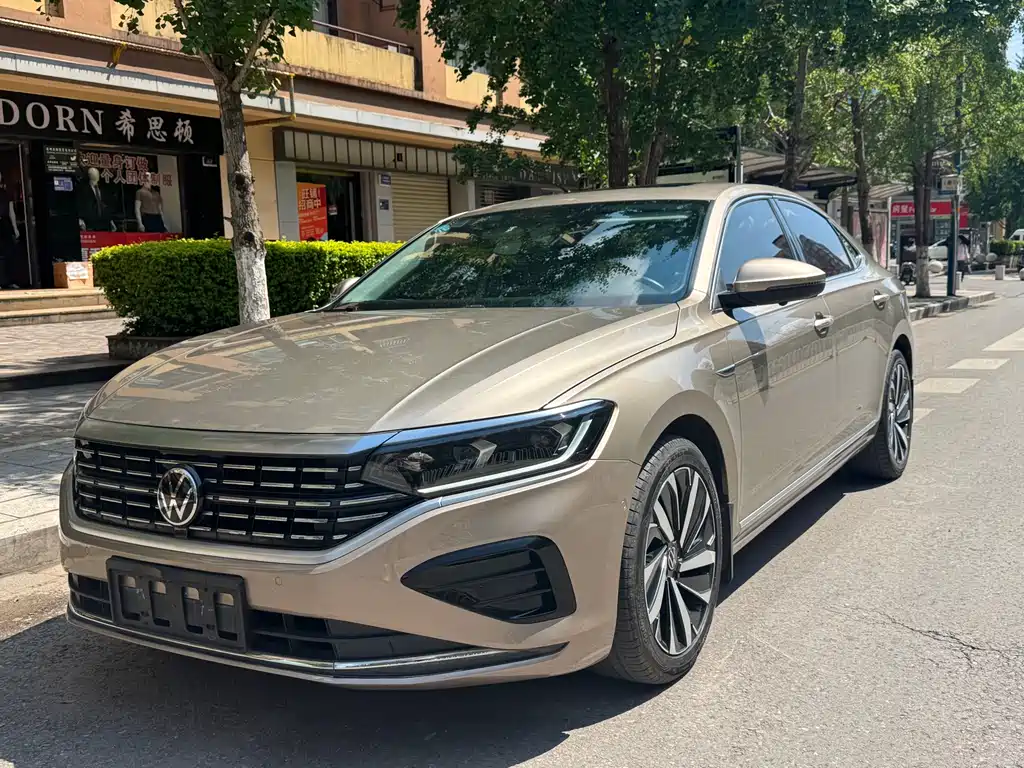 Volkswagen Passat 2022