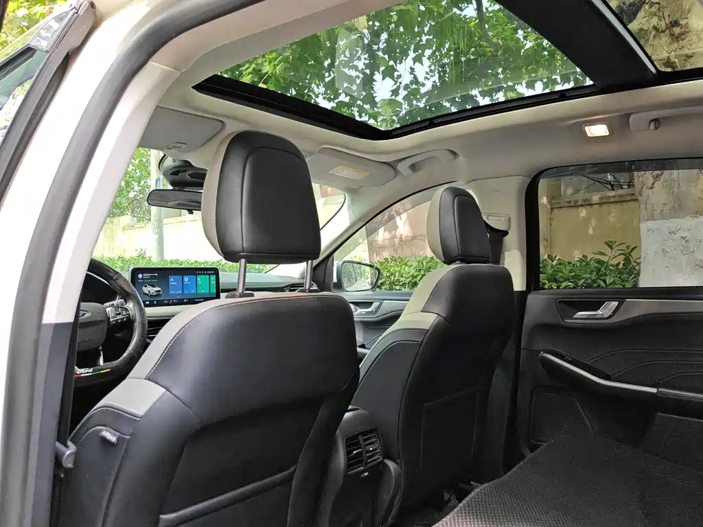 Ford Escape 2021 — фото 15