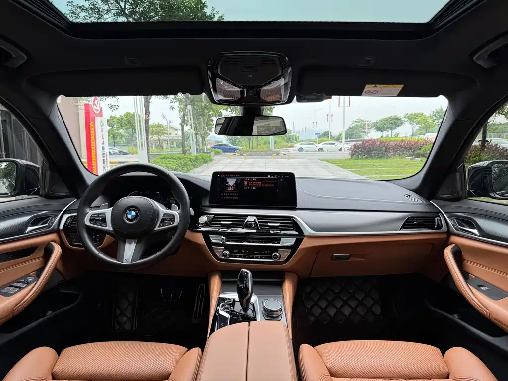 BMW 5 Series 2022