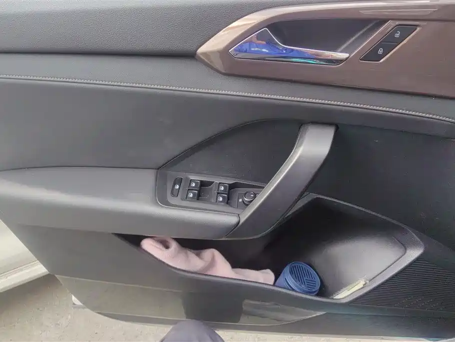Volkswagen Tharu 2020