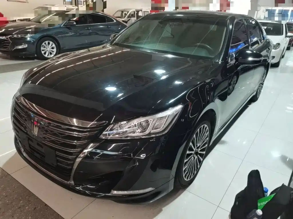 Toyota Crown 2020