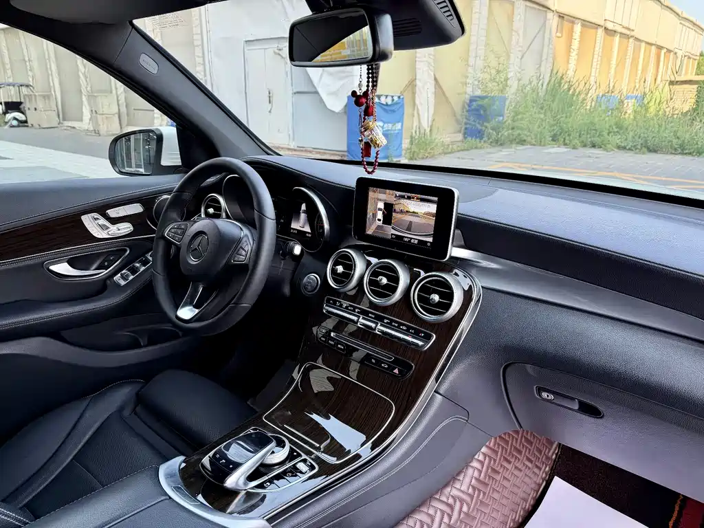 Mercedes-Benz GLC 2019 — фото 11