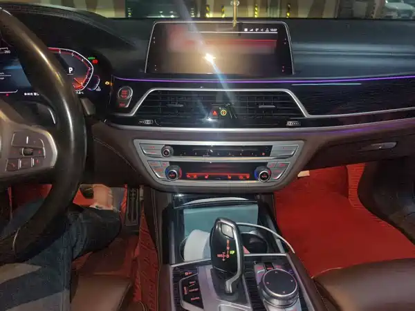 BMW 7 Series 2019